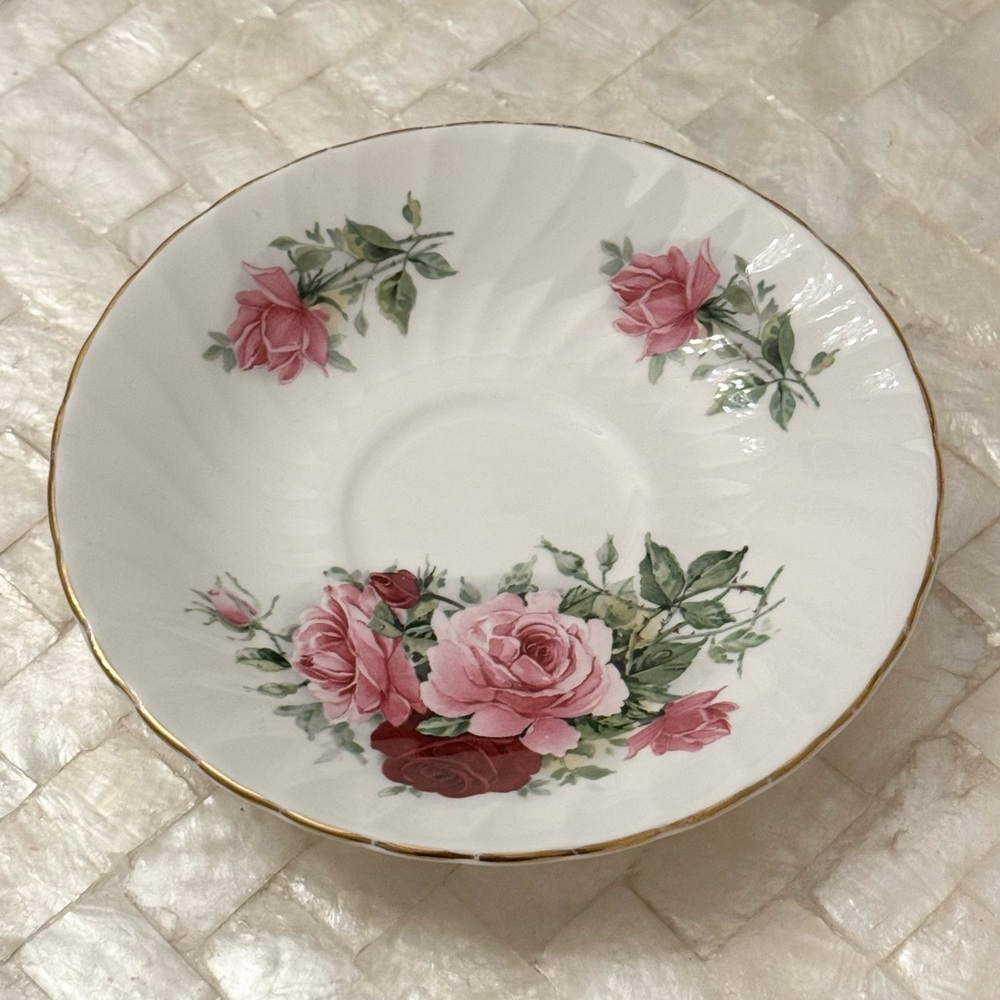 Fine Bone China roses design dish/saucer by Royal Kendal (made in England)
